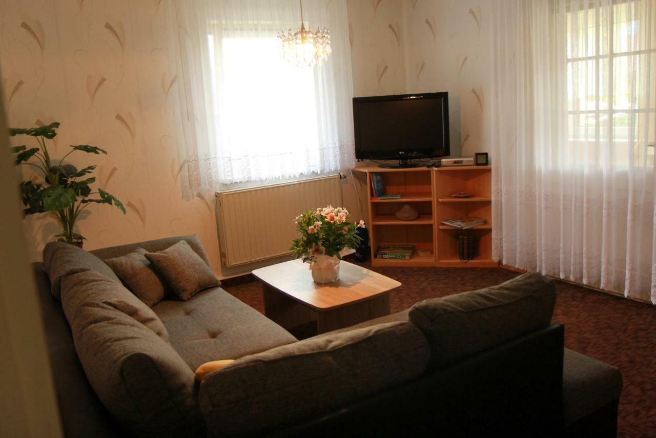Ferienwohnung Im Herzen Des Nationalparks Hohnstein Ngoại thất bức ảnh